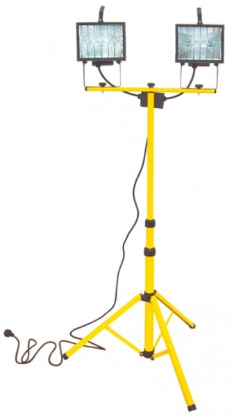 Svietidlo stavebné halogénové 2x400W 37603 teleskop. Svietidlo stavebné halogénové 2x400W 37603 teleskop.