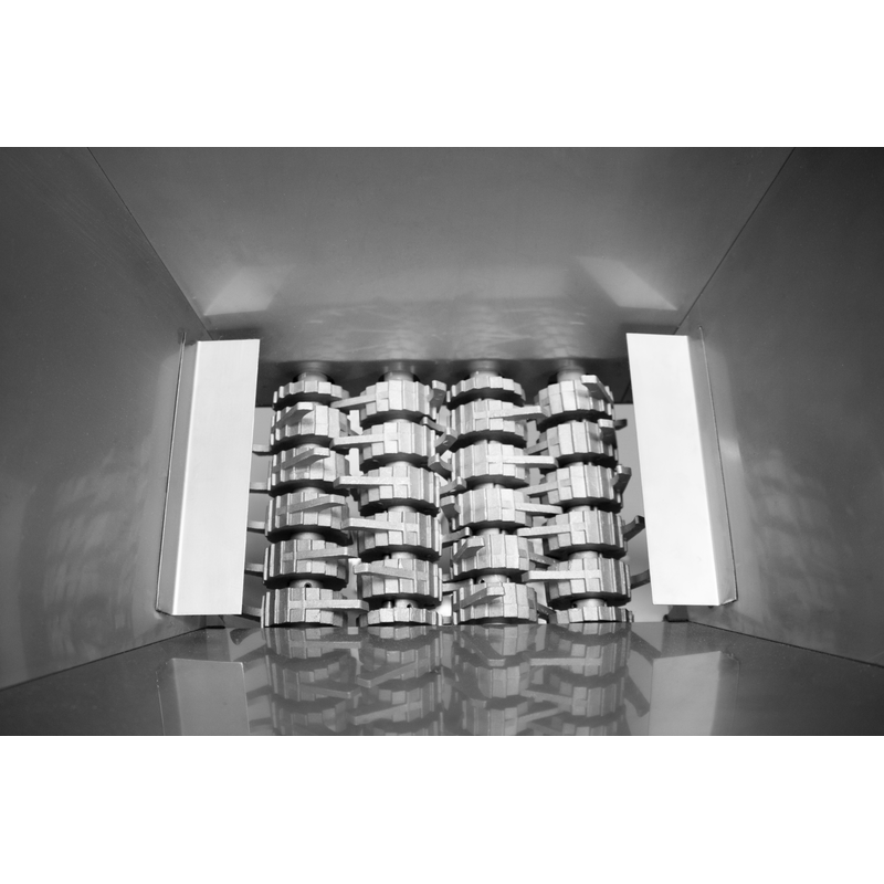 mlyncek-na-ovocie-om-15-2